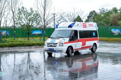 大運(yùn)會(huì)醫(yī)療服務(wù)保障全面演練 移動(dòng)CT車(chē)、5G救護(hù)車(chē)與體檢車(chē)協(xié)同出擊