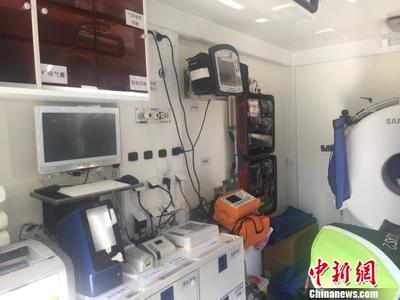 西南地區(qū)首輛移動(dòng)CT腦卒中救護(hù)車(chē)在昆明投入使用