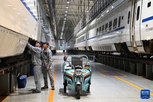 呼和浩特 節(jié)后動(dòng)車(chē)檢修忙，精心呵護(hù)“體檢車(chē)”